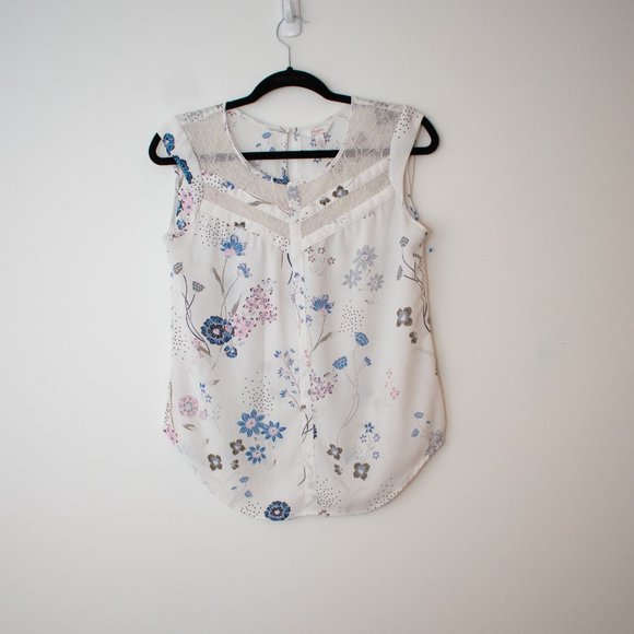 Candie's Sleeveless Floral Print White Blouse Size Small - Picture 2 of 6